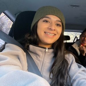 Meet your Posher, Adriana